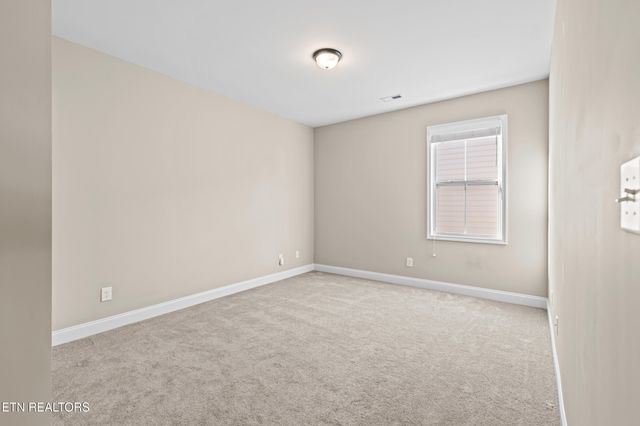 1062 Belle Pond Ave, Knoxville, TN 37932