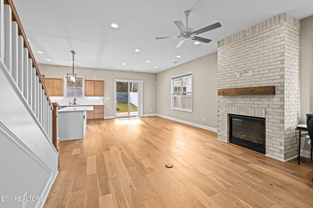 1062 Belle Pond Ave, Knoxville, TN 37932