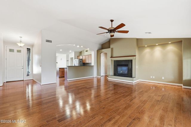 537 N Keyes Road, Green Valley, AZ 85614