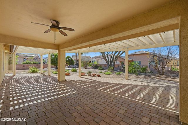 537 N Keyes Road, Green Valley, AZ 85614