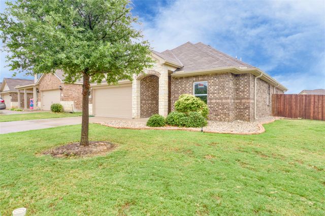 13633 Founders Lane, Crowley, TX 76036