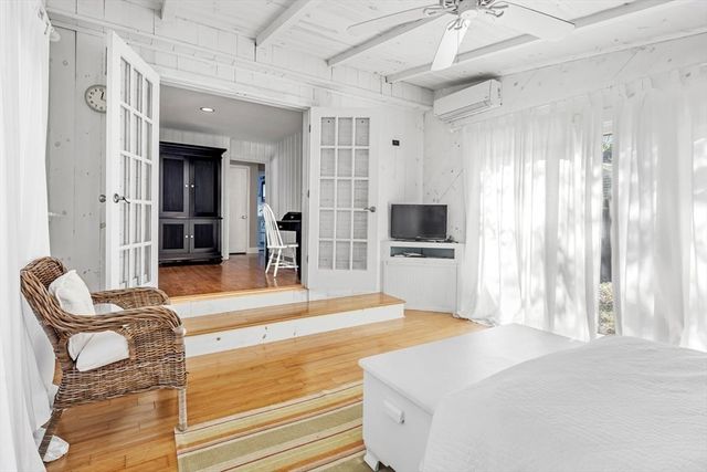 17 Musquashicut Ave, Scituate, MA 02066
