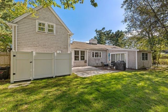 17 Musquashicut Ave, Scituate, MA 02066