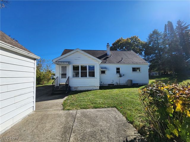 5838 Poland Struthers Road, Youngstown, OH 44514