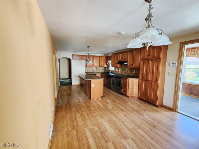 5838 Poland Struthers Road, Youngstown, OH 44514