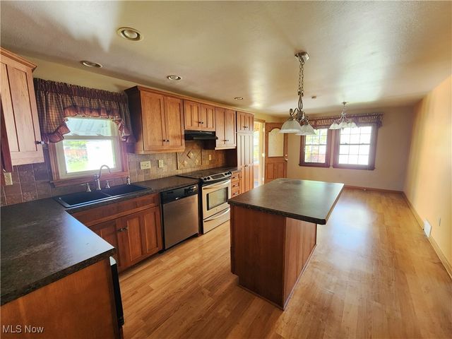 5838 Poland Struthers Road, Youngstown, OH 44514