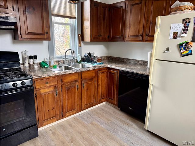 541 John Street, Clayton, NY 13624