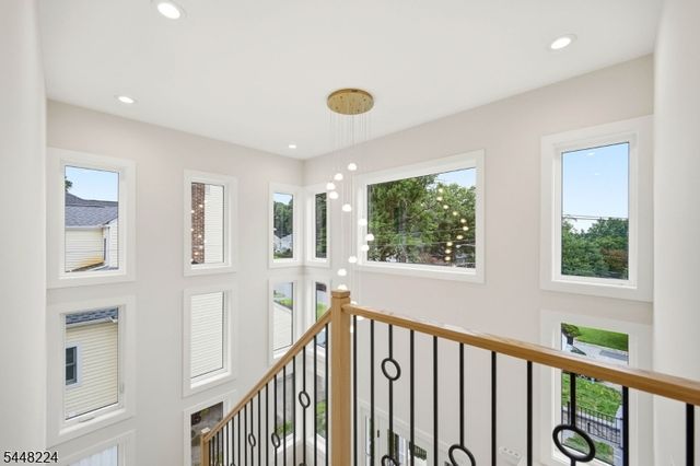 34 Crestview Hill Rd, Livingston Twp., NJ 07039