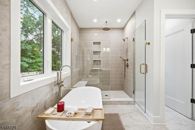 34 Crestview Hill Rd, Livingston Twp., NJ 07039
