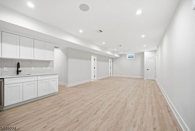 34 Crestview Hill Rd, Livingston Twp., NJ 07039
