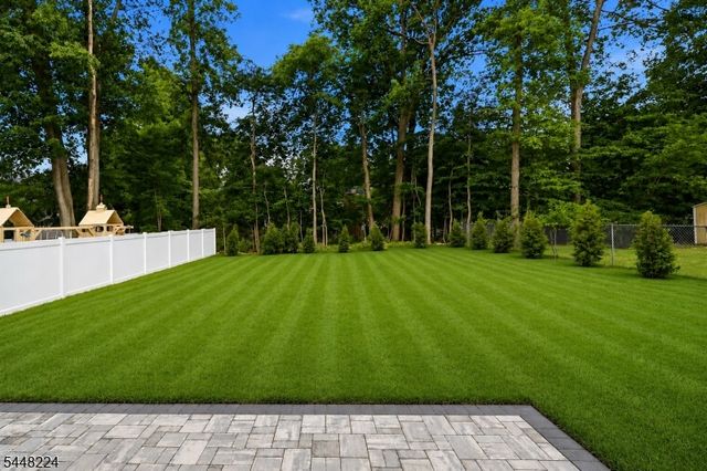 34 Crestview Hill Rd, Livingston Twp., NJ 07039