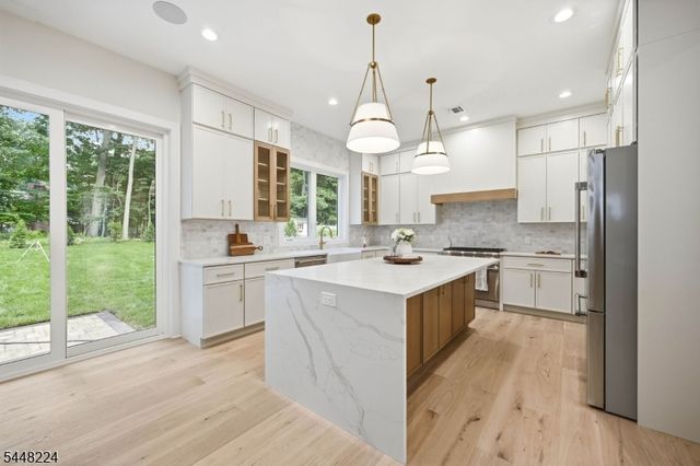 34 Crestview Hill Rd, Livingston Twp., NJ 07039