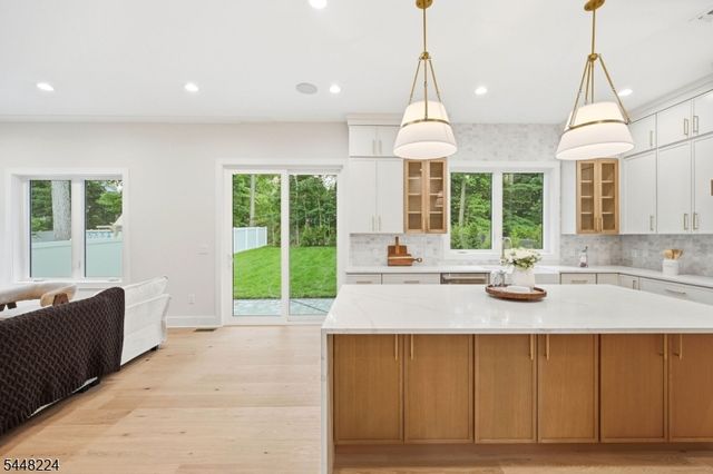 34 Crestview Hill Rd, Livingston Twp., NJ 07039
