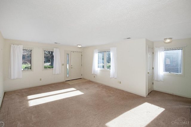 5261 N Bend, Green Twp, OH 45247