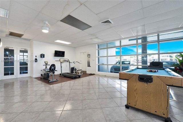 1400 S Ocean Dr 1004, Hollywood, FL 33019
