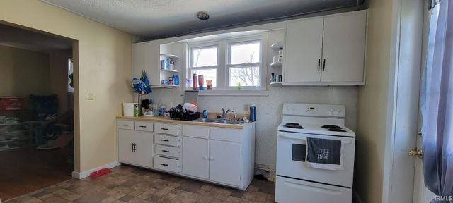 106 SW 2Nd Street, Loogootee, IN 47553