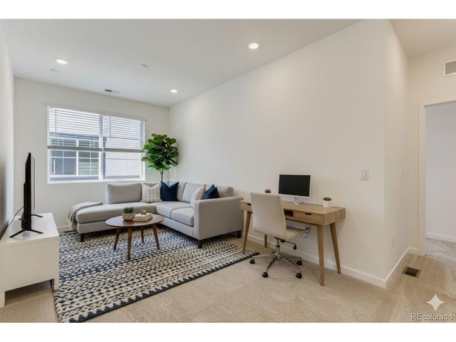 3885 W 82rd Ln, Westminster, CO 80031