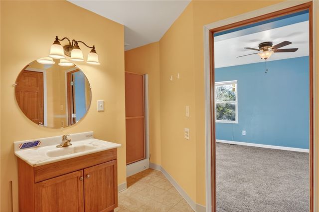 208 Mccleary Rd, Raccoon Twp, PA 15050