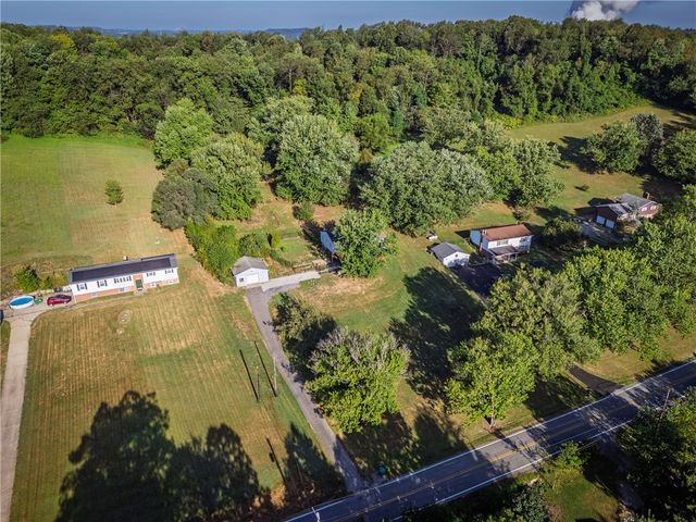 208 Mccleary Rd, Raccoon Twp, PA 15050