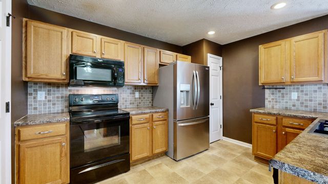 2716 Ridgewood Dr, Christiana, TN 37037