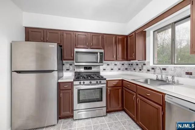 107 Bellgrove 3B, Mahwah, NJ 07430