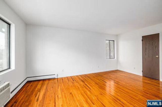 107 Bellgrove 3B, Mahwah, NJ 07430