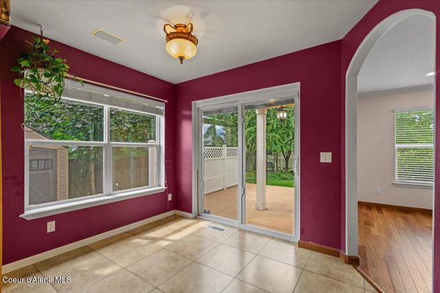 5887 N HARCOURT DR, Coeur D'alene, ID 83815