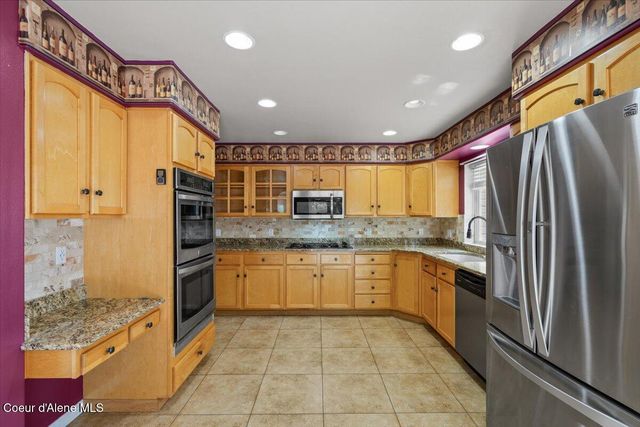 5887 N HARCOURT DR, Coeur D'alene, ID 83815