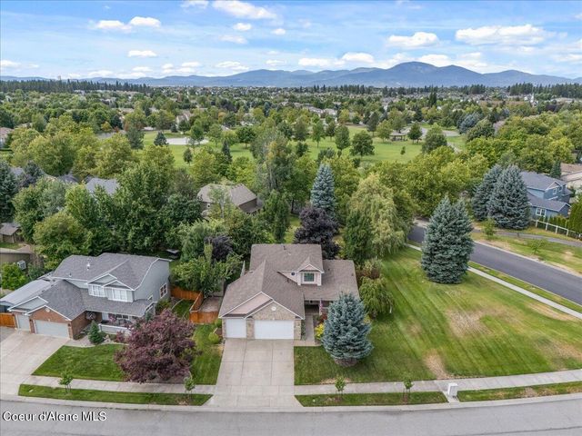 5887 N HARCOURT DR, Coeur D'alene, ID 83815