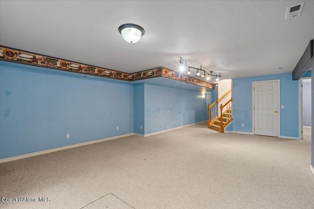 5887 N HARCOURT DR, Coeur D'alene, ID 83815