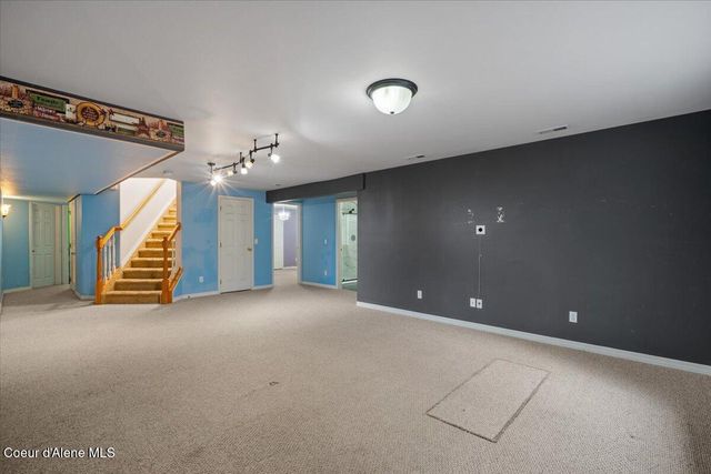 5887 N HARCOURT DR, Coeur D'alene, ID 83815