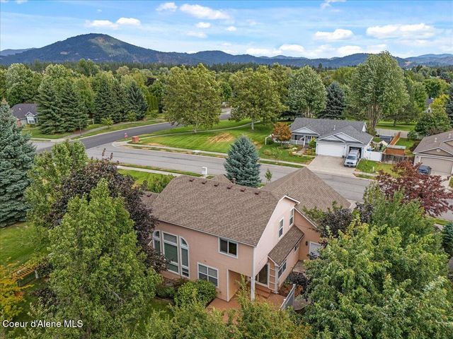 5887 N HARCOURT DR, Coeur D'alene, ID 83815