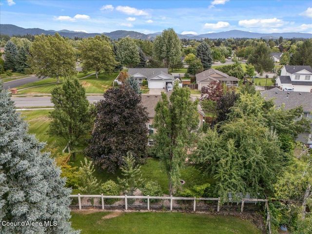 5887 N HARCOURT DR, Coeur D'alene, ID 83815