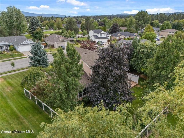 5887 N HARCOURT DR, Coeur D'alene, ID 83815