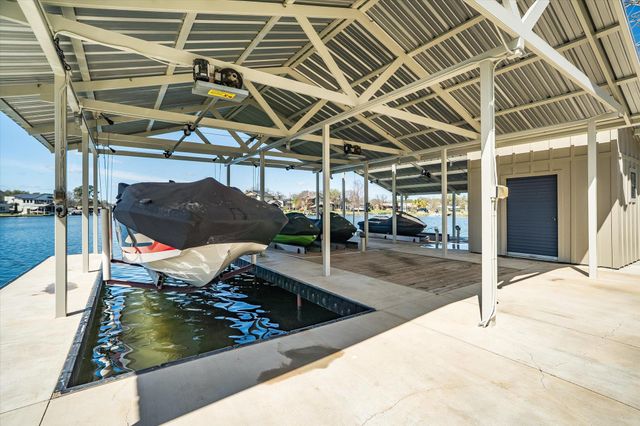 701 Woodland HIlls, Granite Shoals, TX 78654