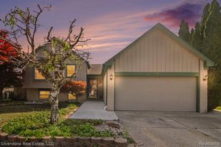 38004 Fringe Drive, Sterling Heights, MI 48310