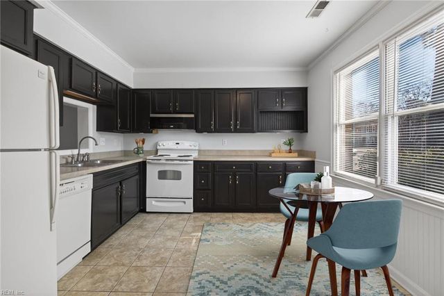 100 Haverstraw CT, Yorktown, VA 23692