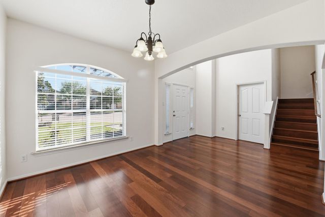 8702 Challis Park Court, Houston, TX 77040