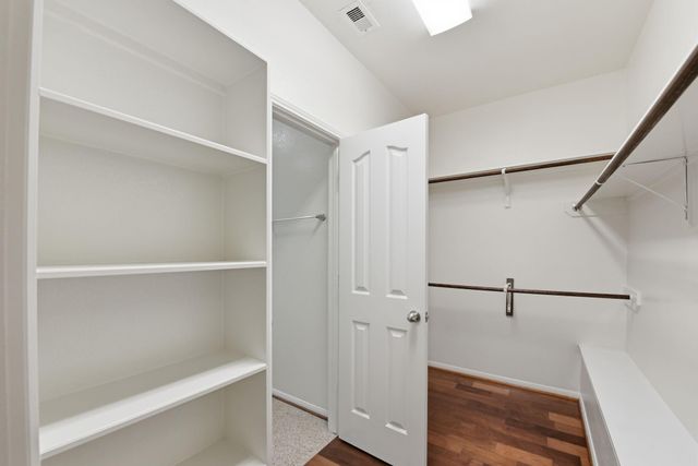 8702 Challis Park Court, Houston, TX 77040