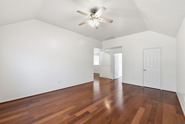 8702 Challis Park Court, Houston, TX 77040