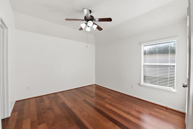 8702 Challis Park Court, Houston, TX 77040