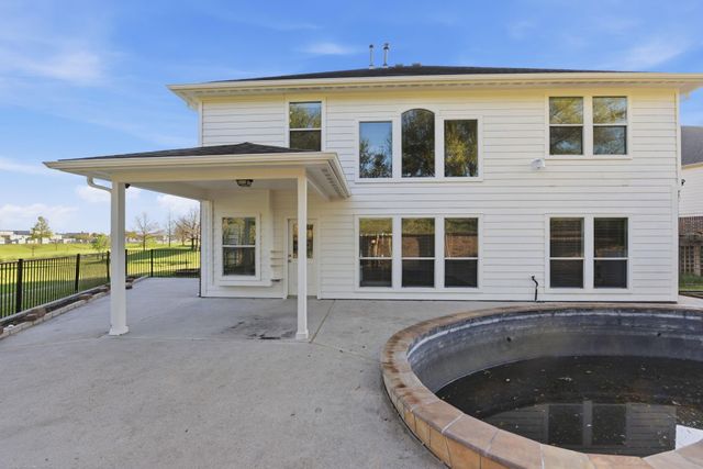 8702 Challis Park Court, Houston, TX 77040