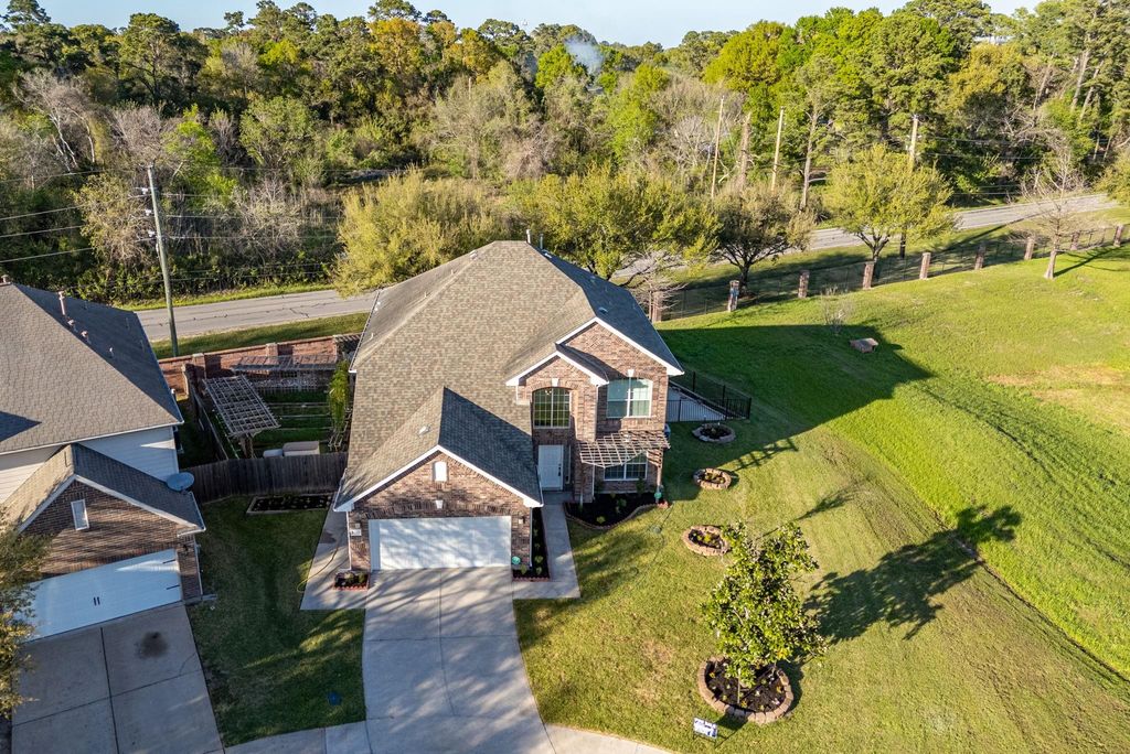 8702 Challis Park Court, Houston, TX 77040