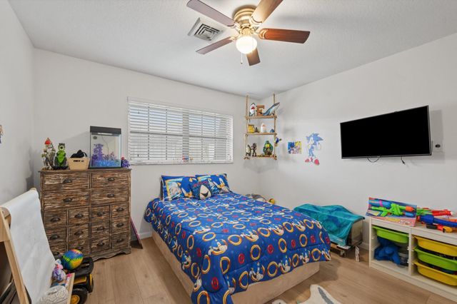 404 Pine Tree Court 6, Atlantis, FL 33462