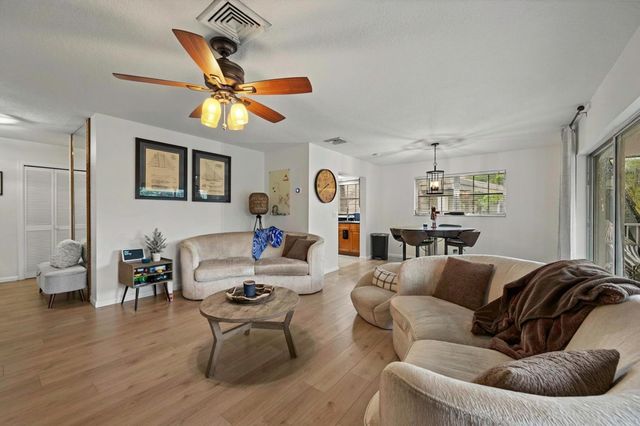 404 Pine Tree Court 6, Atlantis, FL 33462