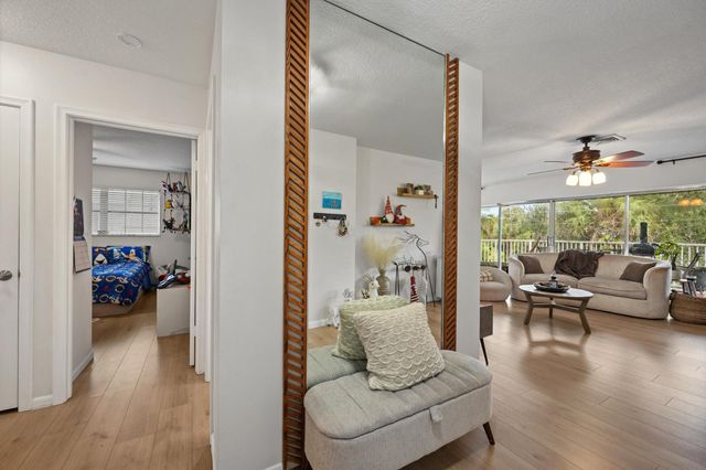 404 Pine Tree Court 6, Atlantis, FL 33462