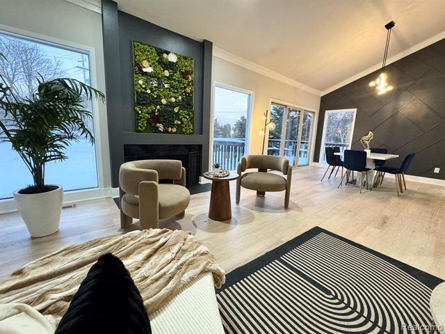 35460 Woodfield Drive, Farmington Hills, MI 48331