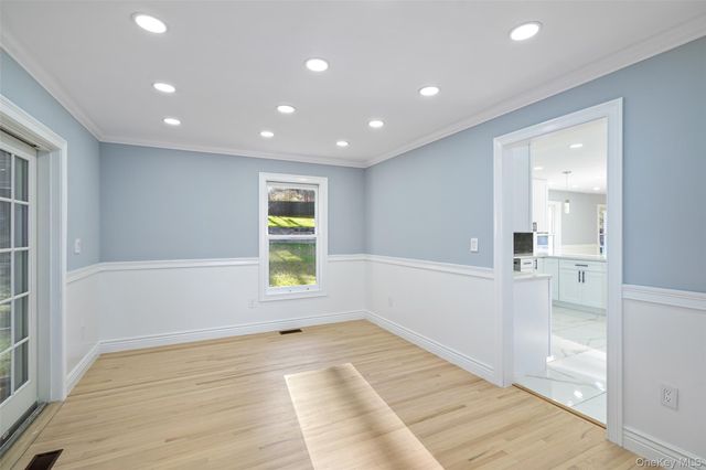 95 Wellington Court, Yorktown Heights, NY 10598