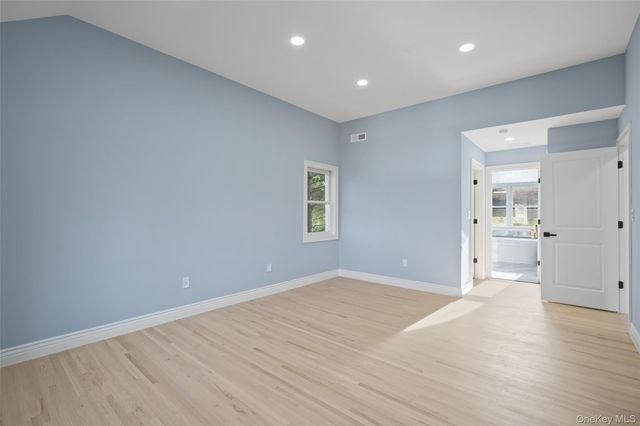 95 Wellington Court, Yorktown Heights, NY 10598