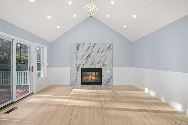 95 Wellington Court, Yorktown Heights, NY 10598